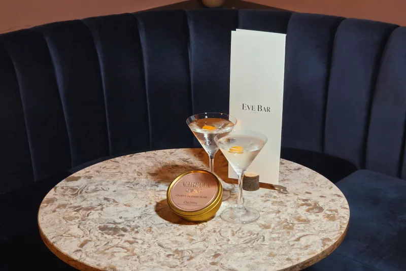 Eve Bar image 2