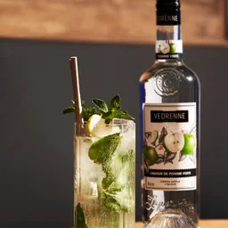 Vedrenne Green Apple Liqueur image