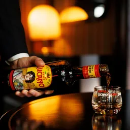 Amaro Lucano image