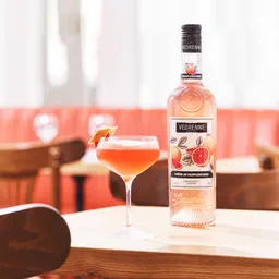 Vedrenne Crème de Pamplemousse Liqueur image