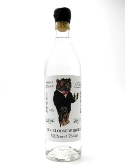 Den Klodsede Bjørn No.6 Vodka image
