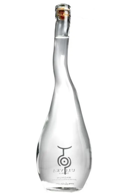 U'Luvka image