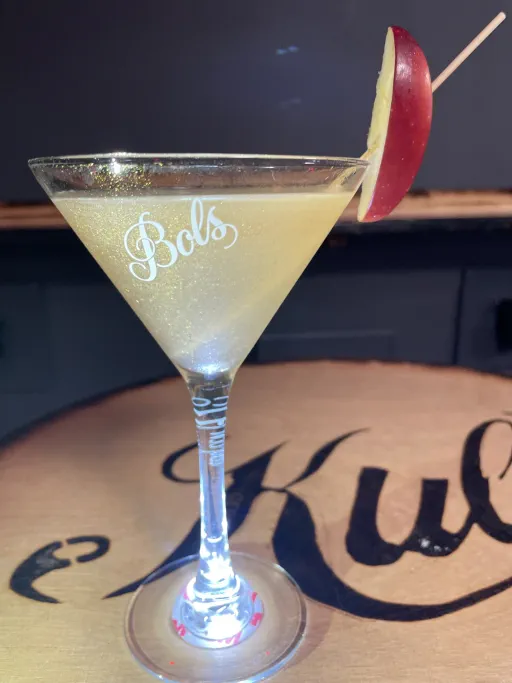 Goldwitch Cocktail Recipe | Master Bartender