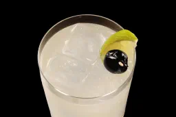 Daiquiri (on-the-rocks) lifestyle thumbnail