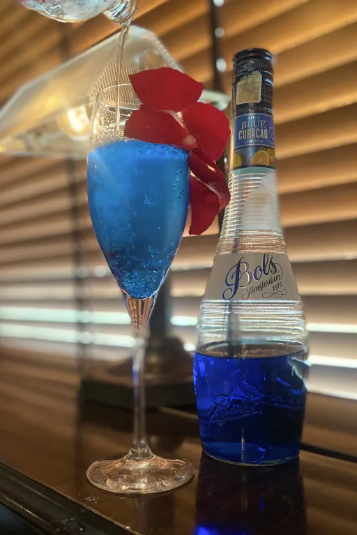Beatiful in blue