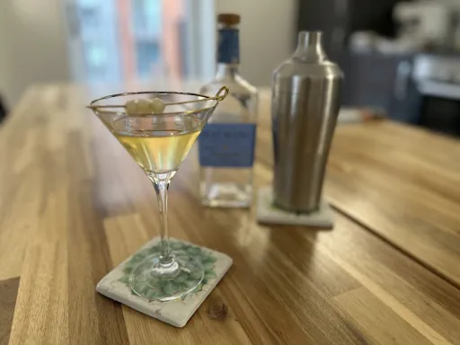 Amber martini Image