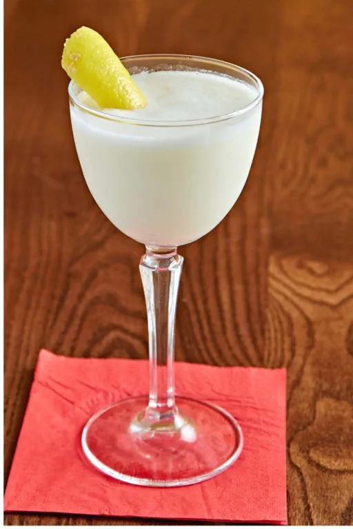 Limon Chiffon Pie Image