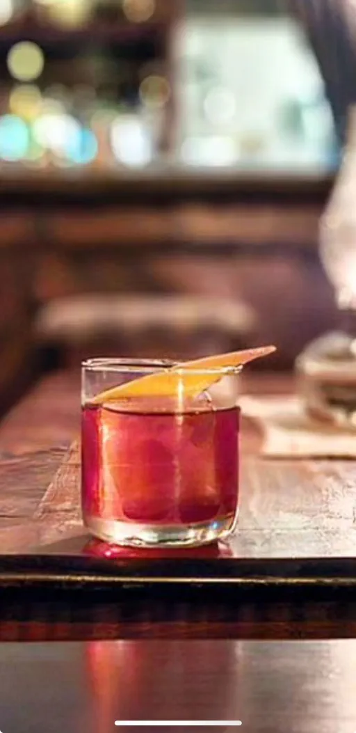 Leave Me Hallon Cocktail Recipe | Discerning Drinker