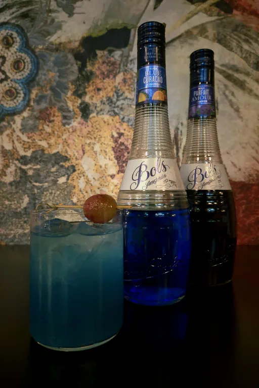Turbo Blue Cocktail Recipe | Master Bartender