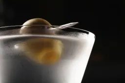 Dry Martini 'Preferred' (5:1 ratio) lifestyle thumbnail