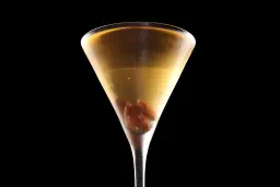 Almond Martini lifestyle thumbnail