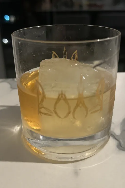 Faux Carré (0.0) Image