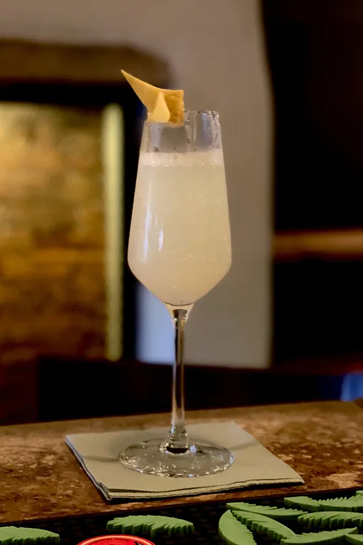 English 63 Cocktail Recipe | Master Bartender