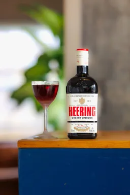 The (C)heering (Man)hattan  image