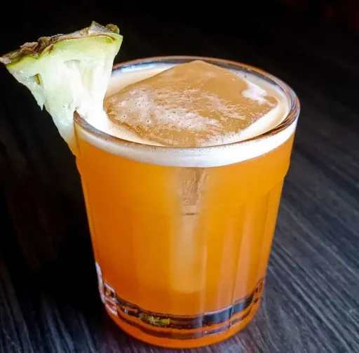 Aperol Pineapple Image