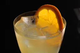 Limoncello Spritz lifestyle thumbnail