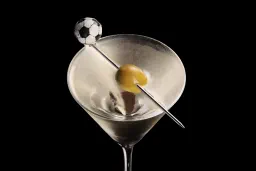 Extra Time Martini lifestyle thumbnail