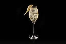 Pear & Cardamom Spritz lifestyle thumbnail