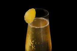 Amber Spritz lifestyle thumbnail