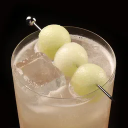 Tennis & Wimbledon cocktails starting with ‘H’ image