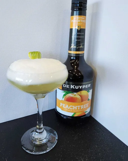 White Peach Lady Image