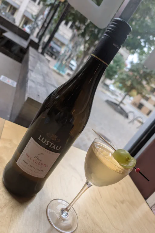 Manhattan Model Nika Image