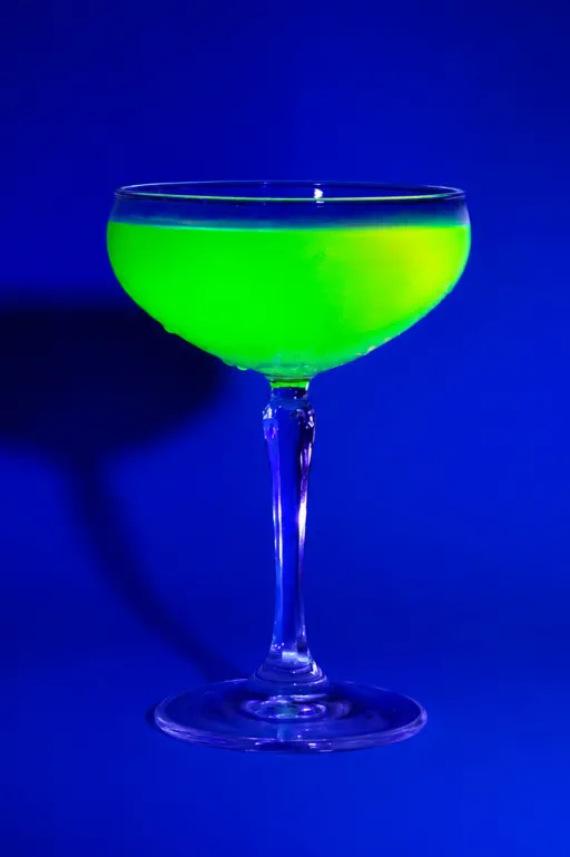 Neon Sour Cocktail Recipe | Master Bartender