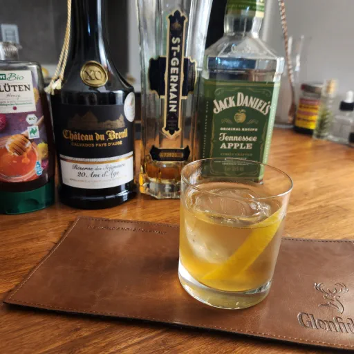 MEIN SCHATZ Cocktail Recipe | Discerning Drinker