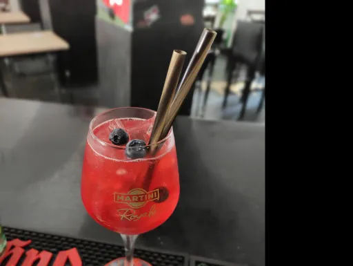 Straw and Berry Image