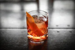 Irish Boulevardier lifestyle thumbnail