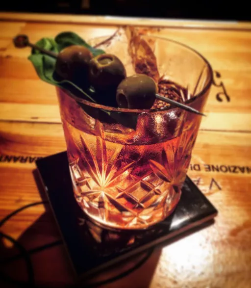 Old-fashioned Negroni Image