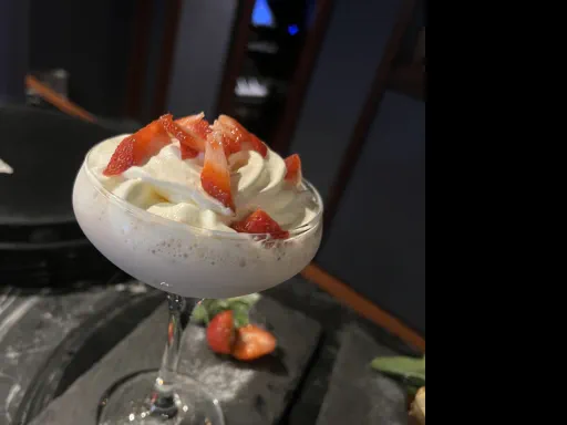 Eton Mess Martini Image