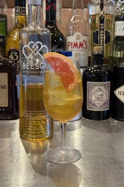 Worker bee Spritz image