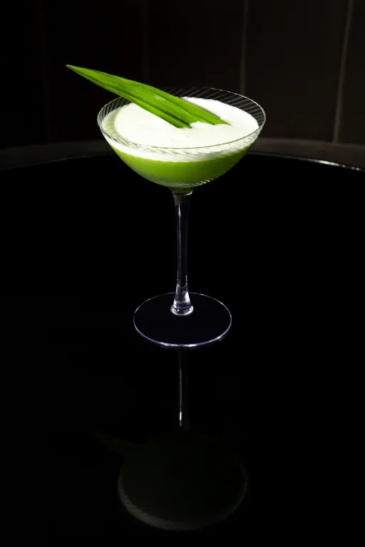 The Emerald Standard Cocktail Recipe | Discerning Drinker
