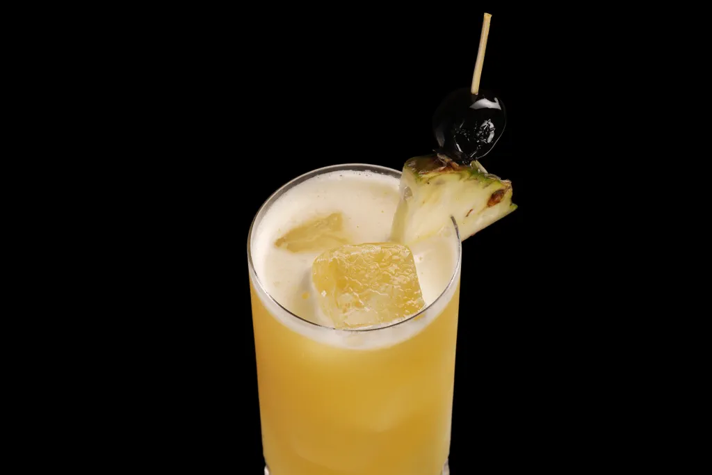 Cuban Master lifestyle image