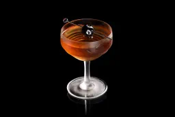 Queen Elizabeth No. 2 lifestyle thumbnail