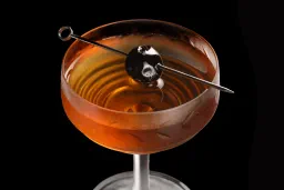 Queen Elizabeth No. 2 lifestyle thumbnail