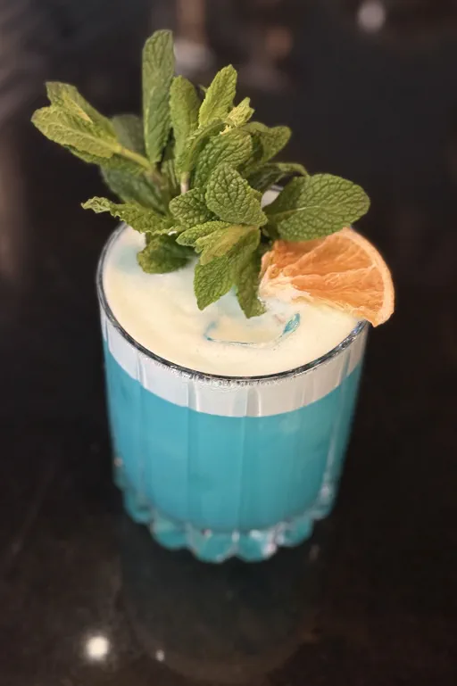 Blue Elder Sour Cocktail Recipe | Master Bartender