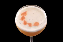 Hot Honey Whiskey Sour lifestyle thumbnail