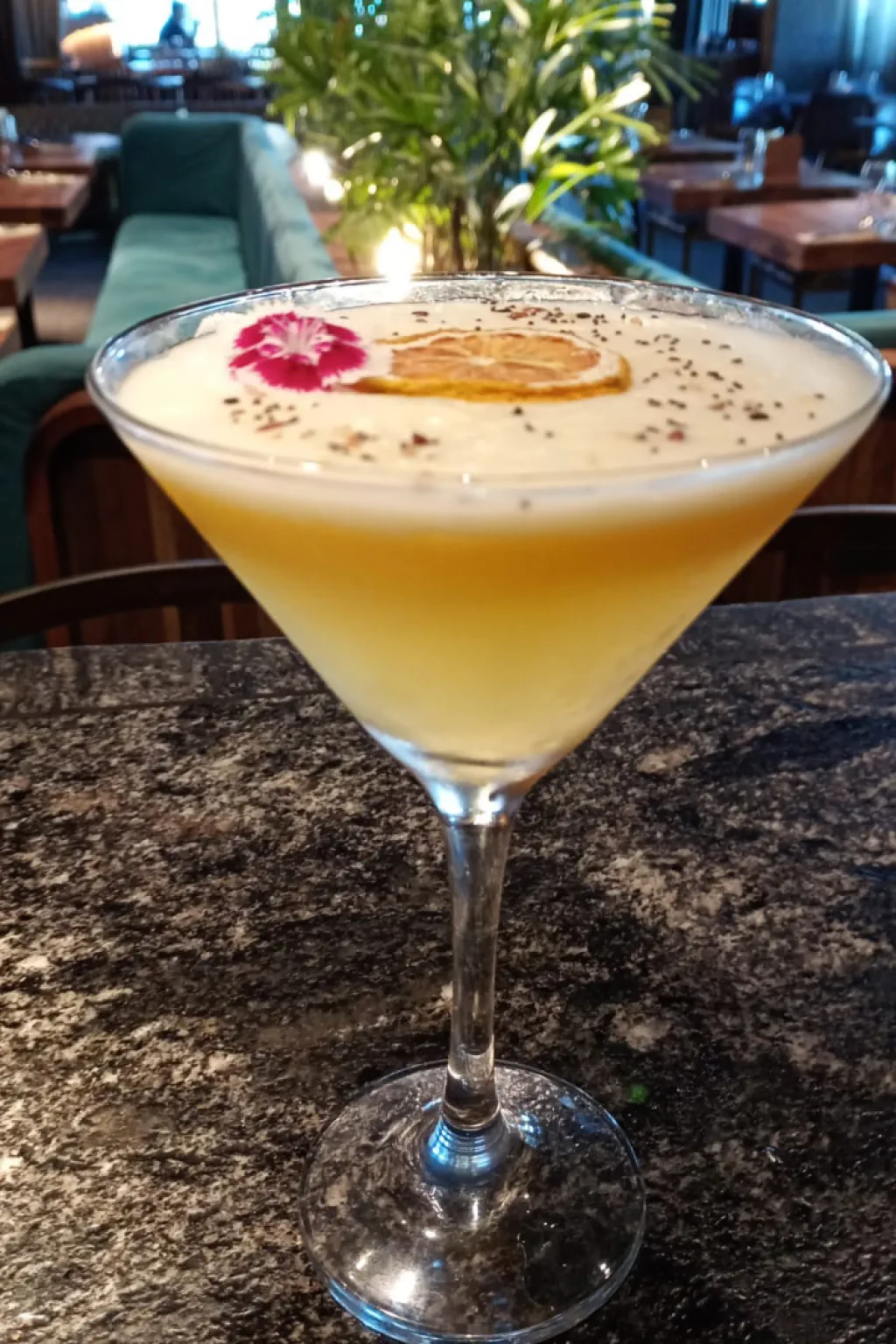 Lichi sour  Martini