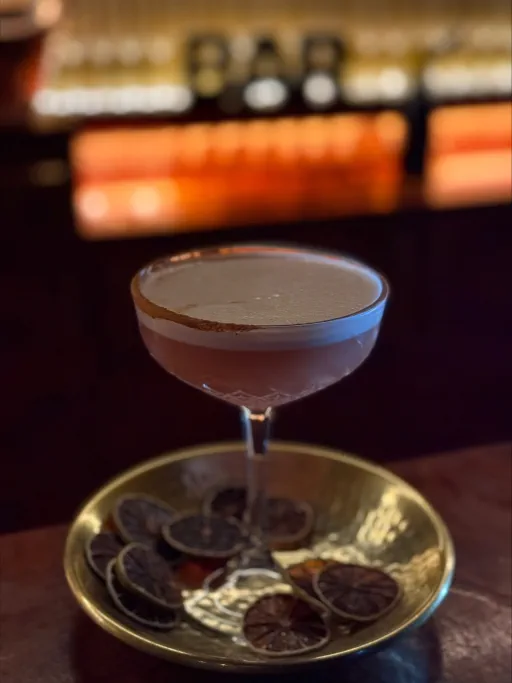 Pass & Snow Martini Image