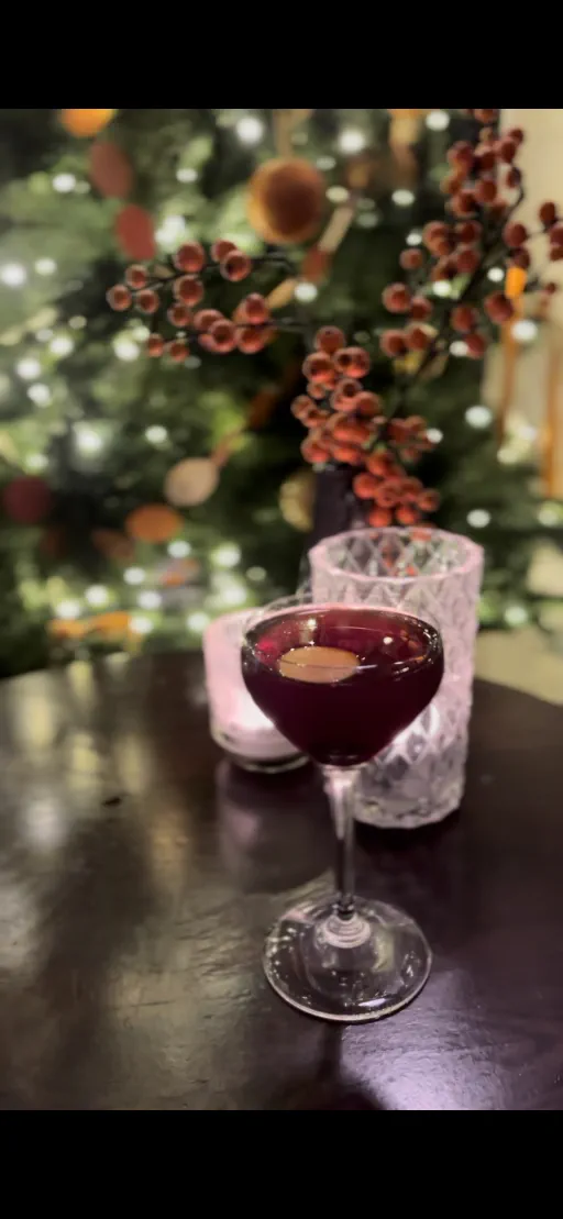 Santa's Merry Helper Image