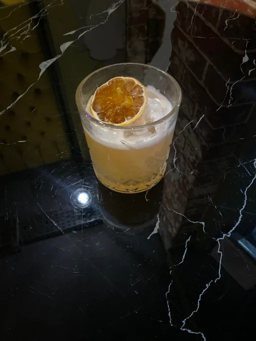 "Too Pretty to be English" Image