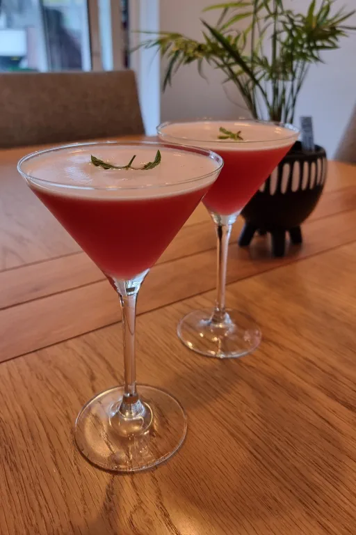 Raspberry Clover Leaf Image