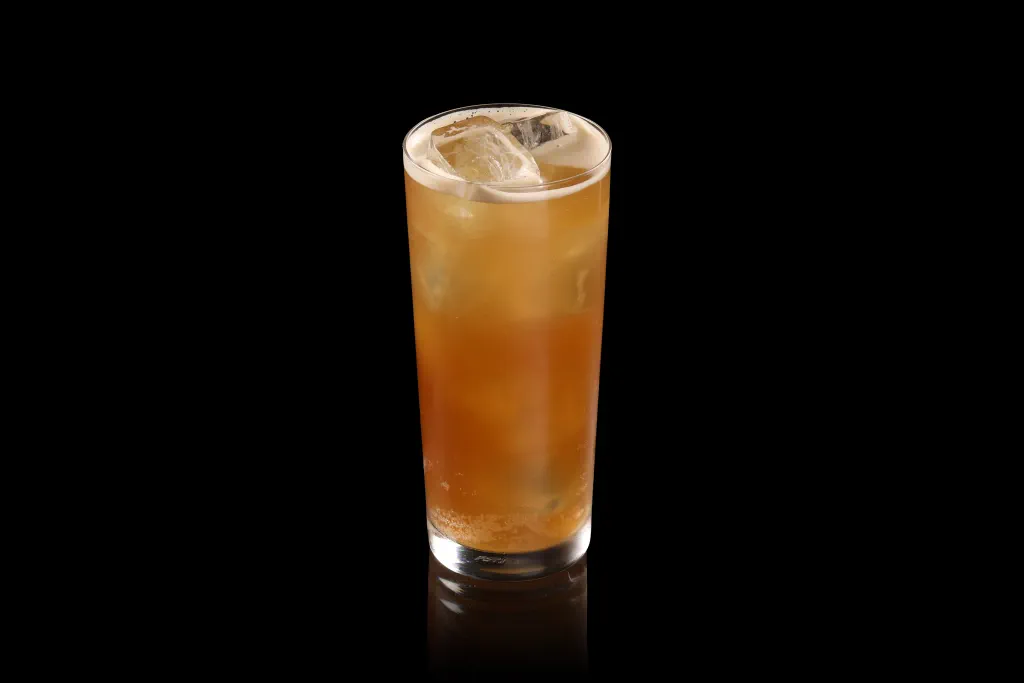Sherry Colada Highball lifestyle image