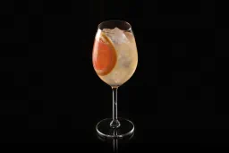 Pear & Grapefruit Spritz lifestyle thumbnail