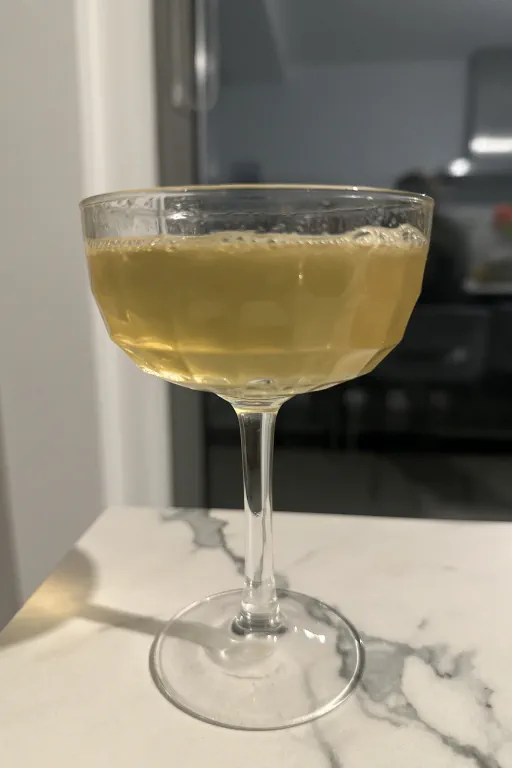 Golden Fizz (0.0) Image