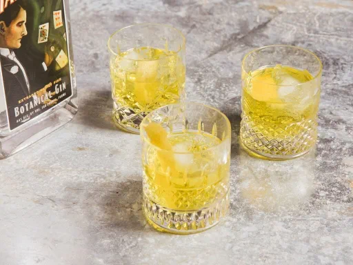 Dutch Kills White Negroni Image
