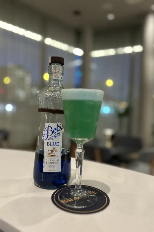 Billy Blue Jean Image