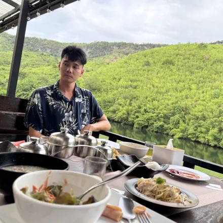 Buncha Suttawan&rsquo;s avatar